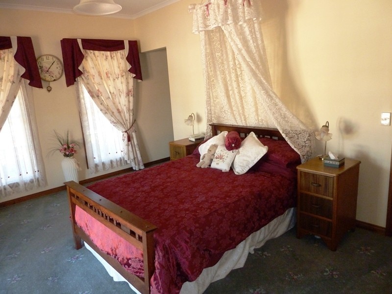 101 Badcoe Road, Loxton SA 5333