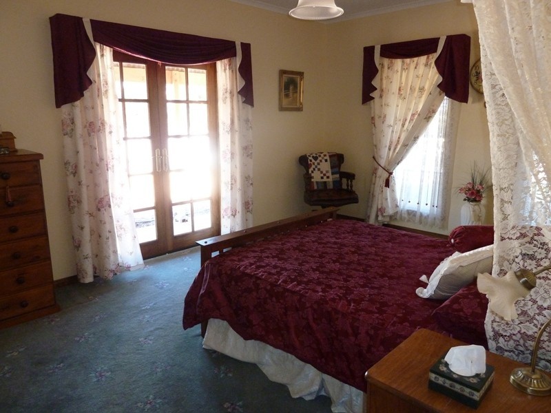 101 Badcoe Road, Loxton SA 5333