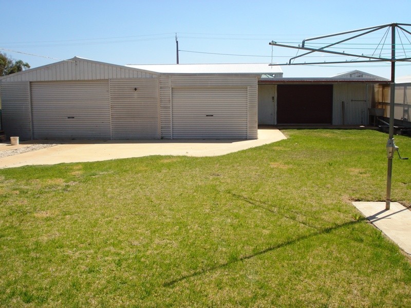 4 Gouge Street, Morgan SA 5320
