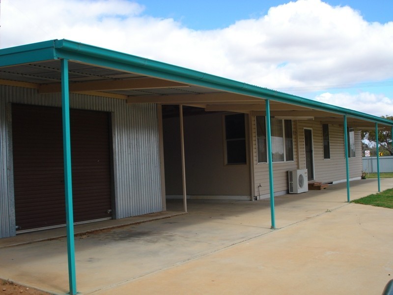 24 North West Terrace, Morgan SA 5320
