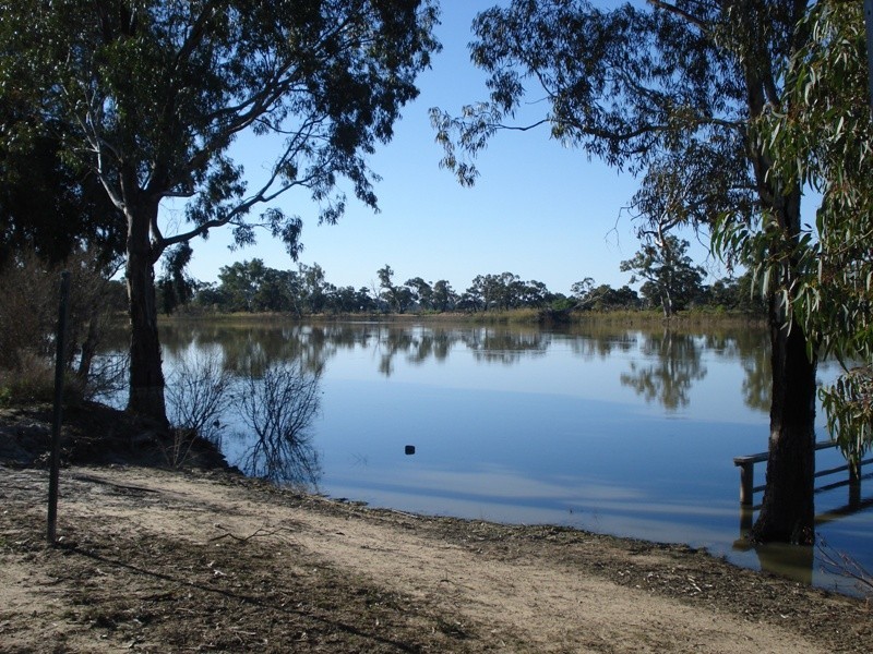 15 Langs Landing, Swan Reach SA 5354