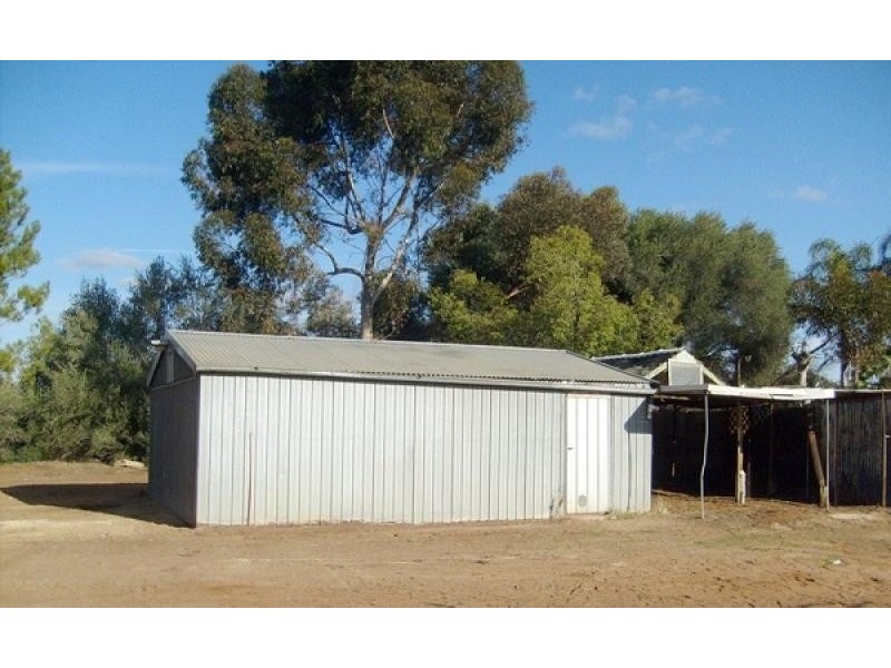 314 Old Sturt Highway, Glossop SA 5344
