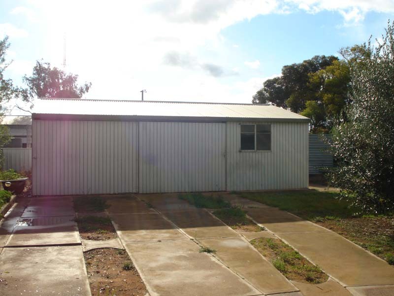 23 Sixth Street, Morgan SA 5320