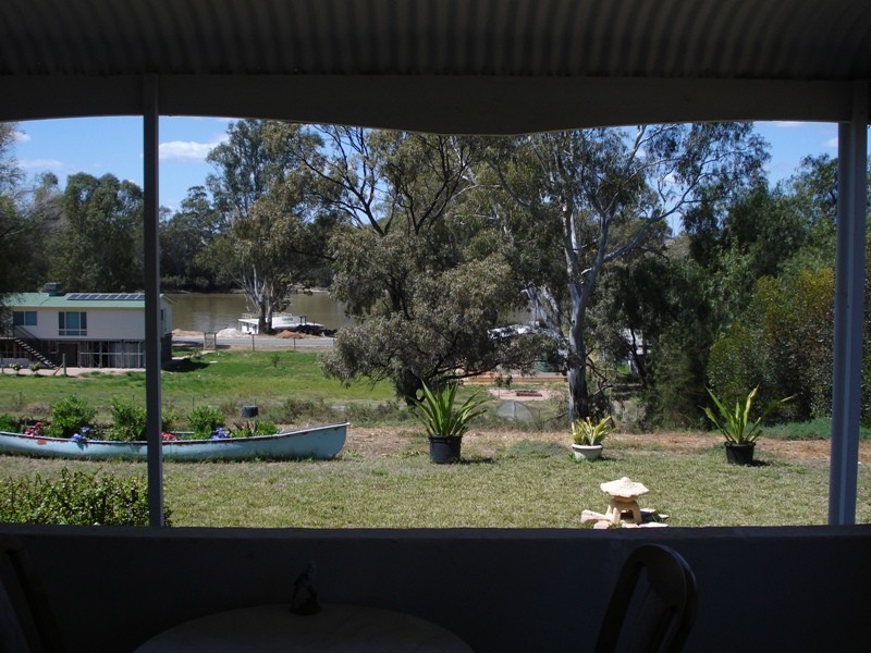 43 Adam Street, Blanchetown SA 5357