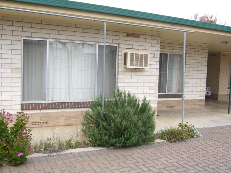2 23 Railway Terrace, Loxton SA 5333
