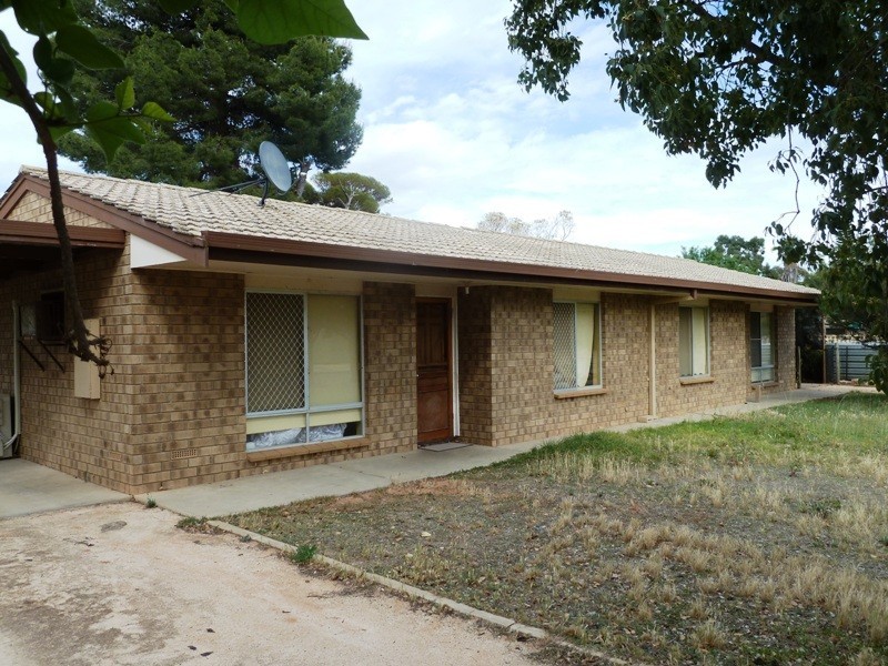 Corner Eringa Ave and Third St, Loxton SA 5333