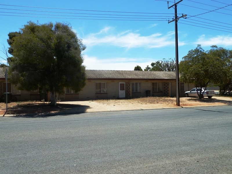 Corner Eringa Ave and Third St, Loxton SA 5333