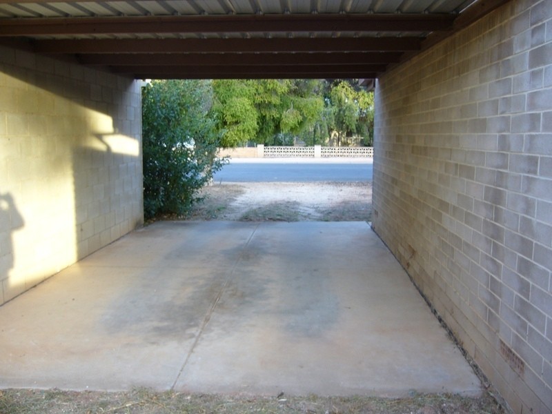 Corner Eringa Ave and Third St, Loxton SA 5333