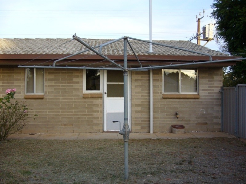 Corner Eringa Ave and Third St, Loxton SA 5333