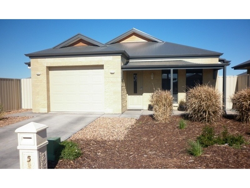 5 Dedes Drive, Renmark SA 5341