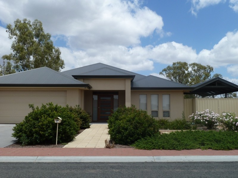 41 Flinders Street, Renmark SA 5341