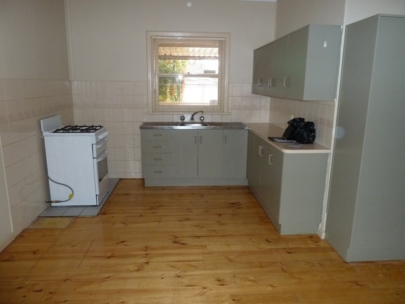 8 Trenaman Crescent, Berri SA 5343