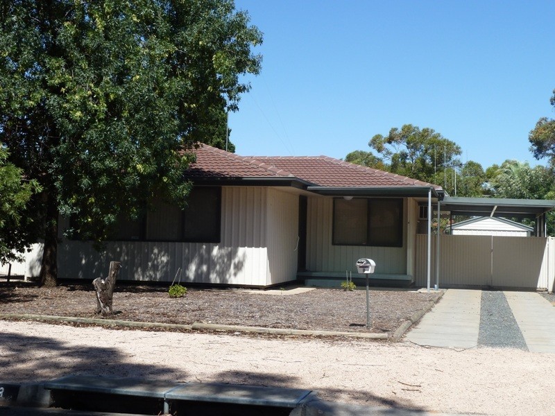 8 Hepworth Street, Berri SA 5343