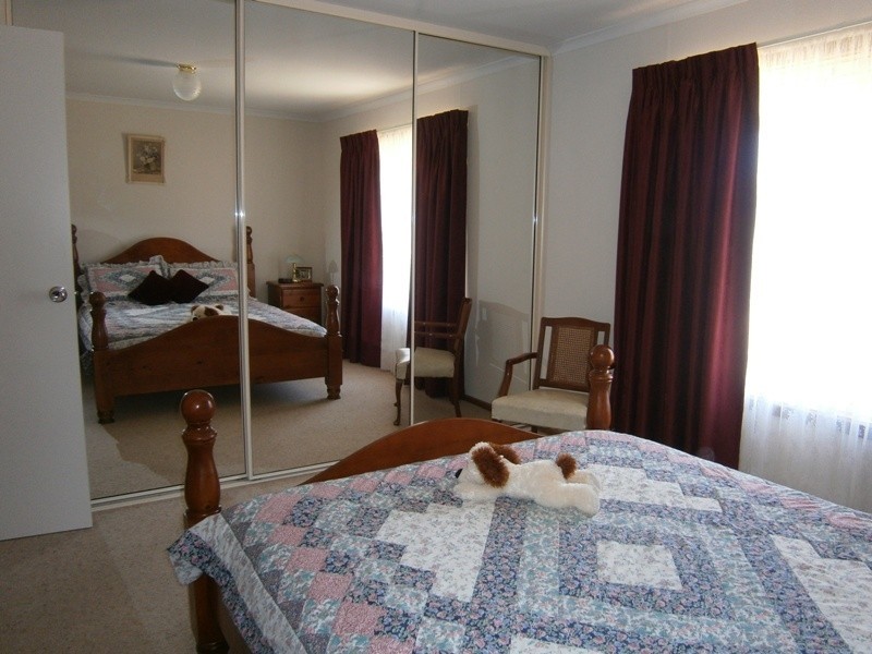 10 McCutcheon Street, Waikerie SA 5330