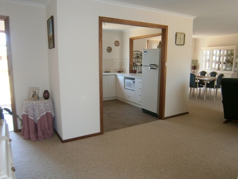 10 McCutcheon Street, Waikerie SA 5330