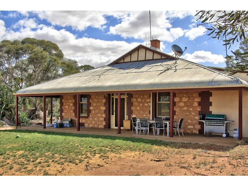 1942 Karoonda Highway, Loxton SA 5333