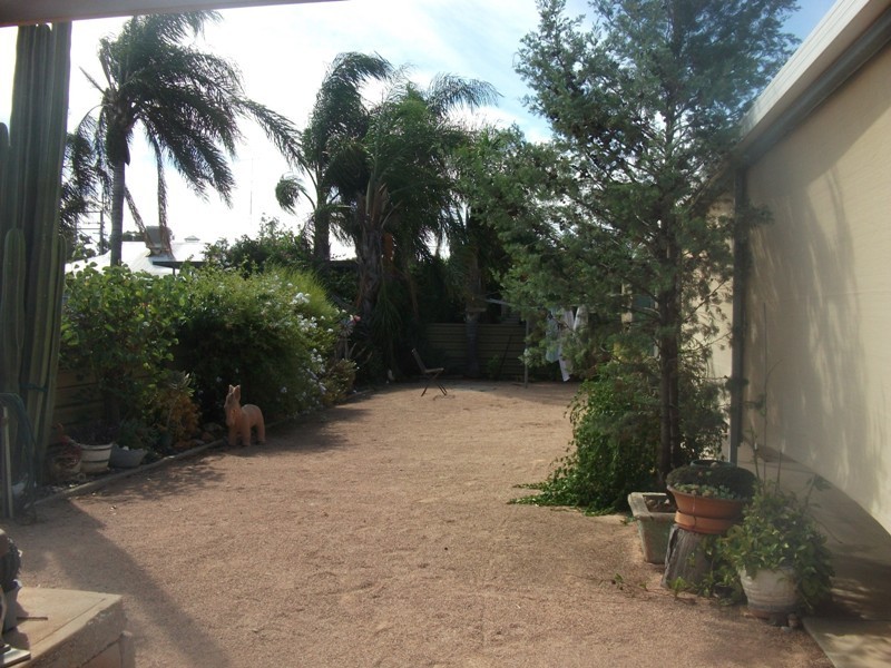 1A Trenaman Crescent, Berri SA 5343