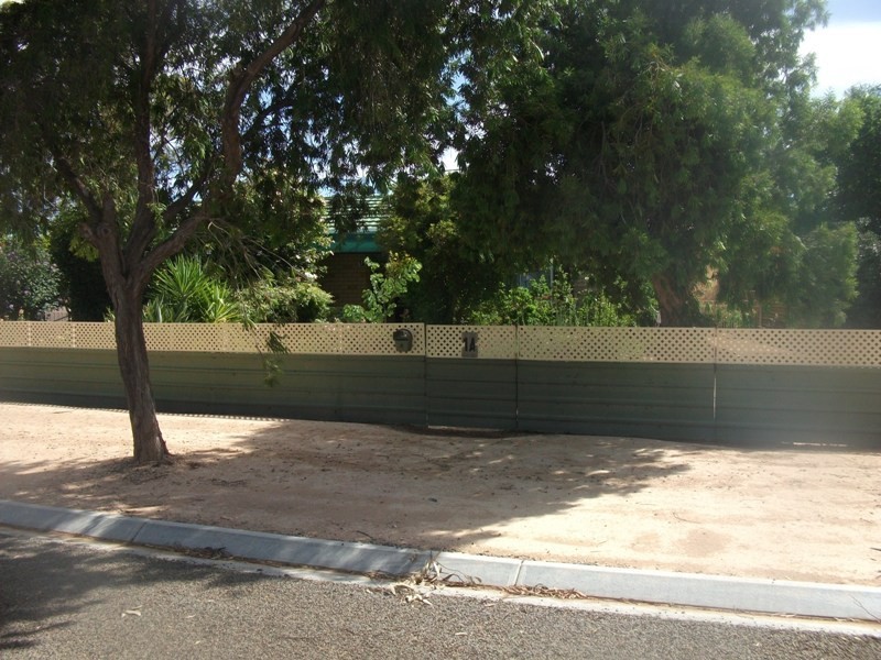 1A Trenaman Crescent, Berri SA 5343