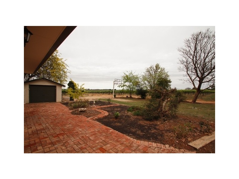 332 Derrick Road, Loxton SA 5333