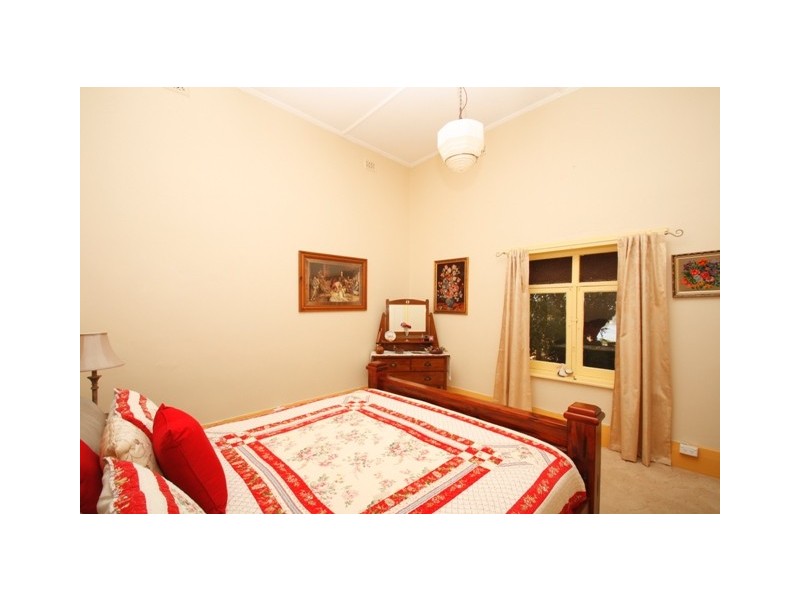 79 Casson Ave, Loxton SA 5333