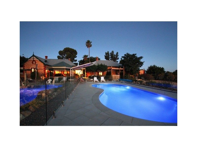 79 Casson Ave, Loxton SA 5333