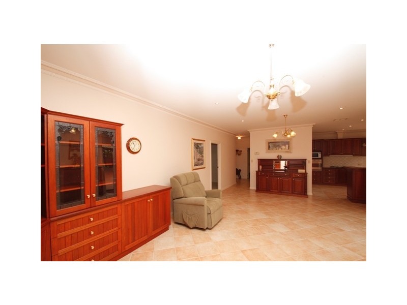 14 Bullwinkle Rd, Loxton SA 5333