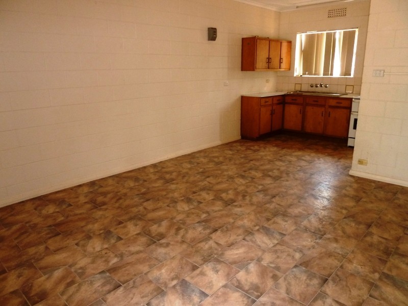 1/8 Eringa Avenue, Loxton SA 5333