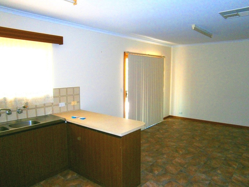 12 Seventh Street, Morgan SA 5320