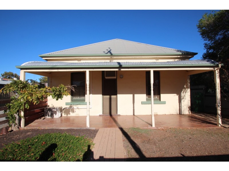 5 Tenth Street, Renmark SA 5341