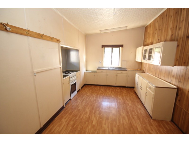 5 Tenth Street, Renmark SA 5341