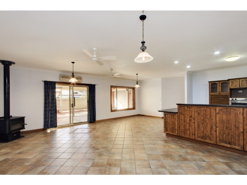 97 Badcoe Road, Loxton SA 5333