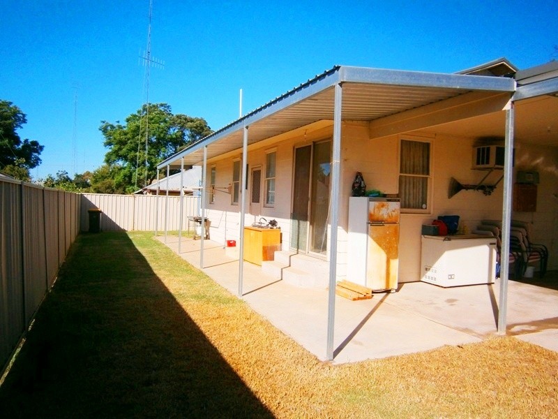 2 Matthew Street, Waikerie SA 5330