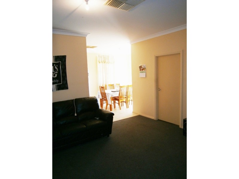 2 Matthew Street, Waikerie SA 5330