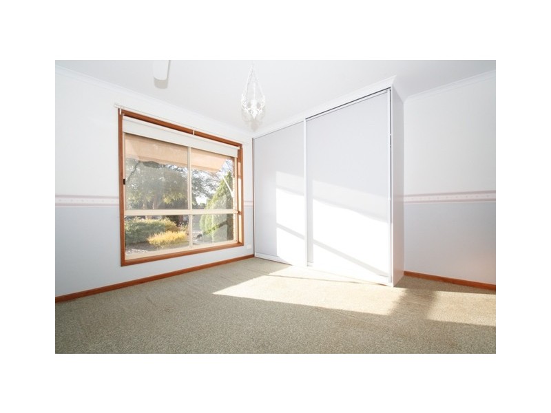 28 Hall Crescent, Loxton SA 5333