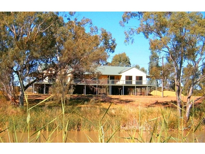 34 River Drive, Blanchetown SA 5357