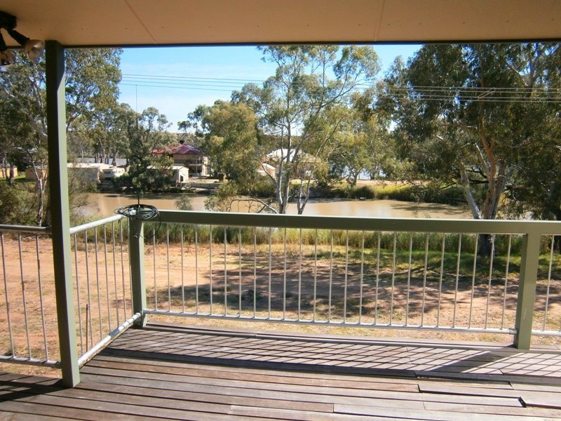 34 River Drive, Blanchetown SA 5357