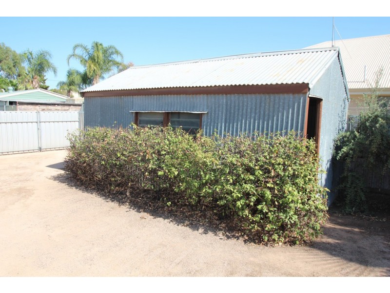 41 Railway Tce, Renmark SA 5341