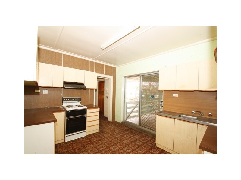 16 Laffer Street, Loxton SA 5333