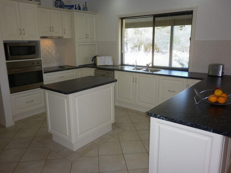 33 Cucumunga Street, Renmark SA 5341