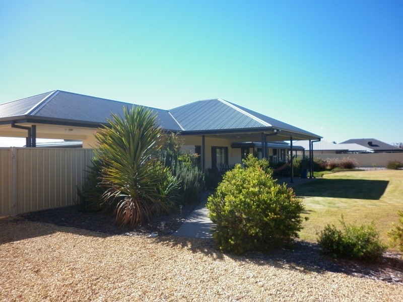 33 Cucumunga Street, Renmark SA 5341