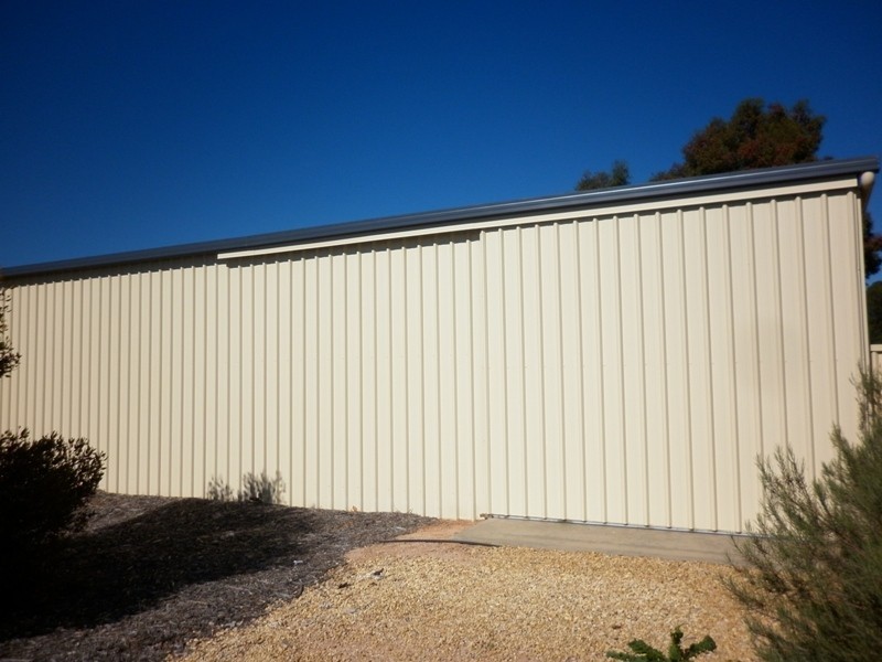 33 Cucumunga Street, Renmark SA 5341