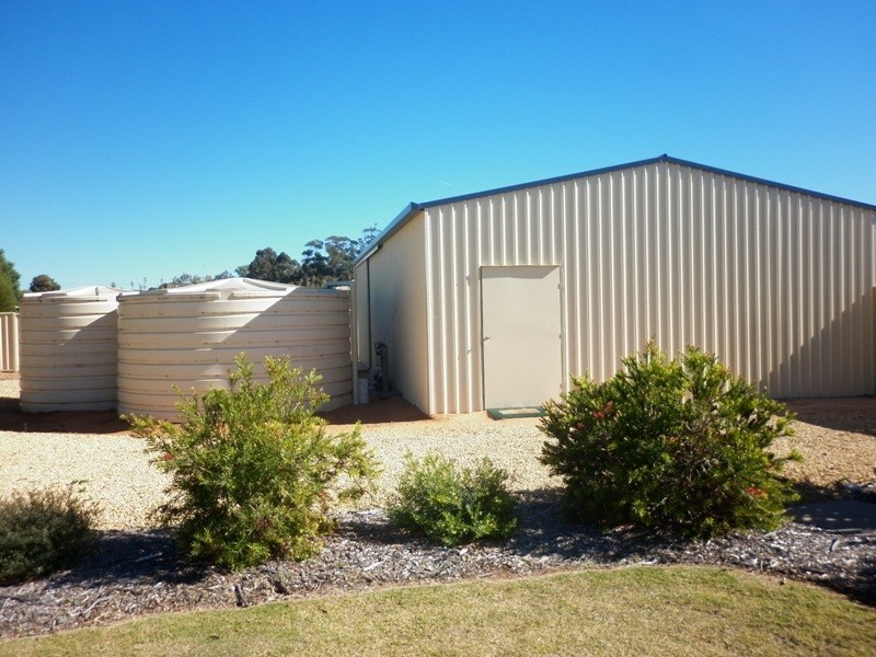 33 Cucumunga Street, Renmark SA 5341