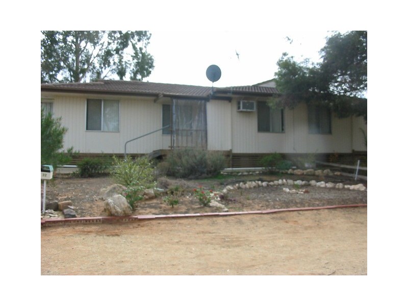 32 Jones Street, Berri SA 5343