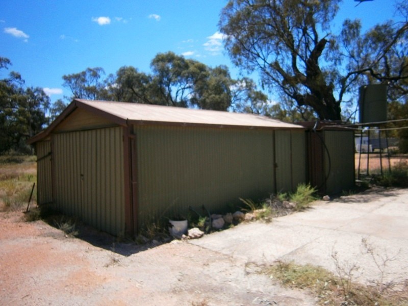 52 Pelican Point Road, Morgan SA 5320