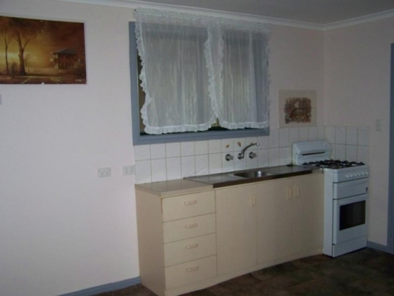 Section 76 Cemetery Road, Morgan SA 5320