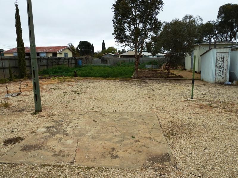 27 Lorna Street, Loxton SA 5333