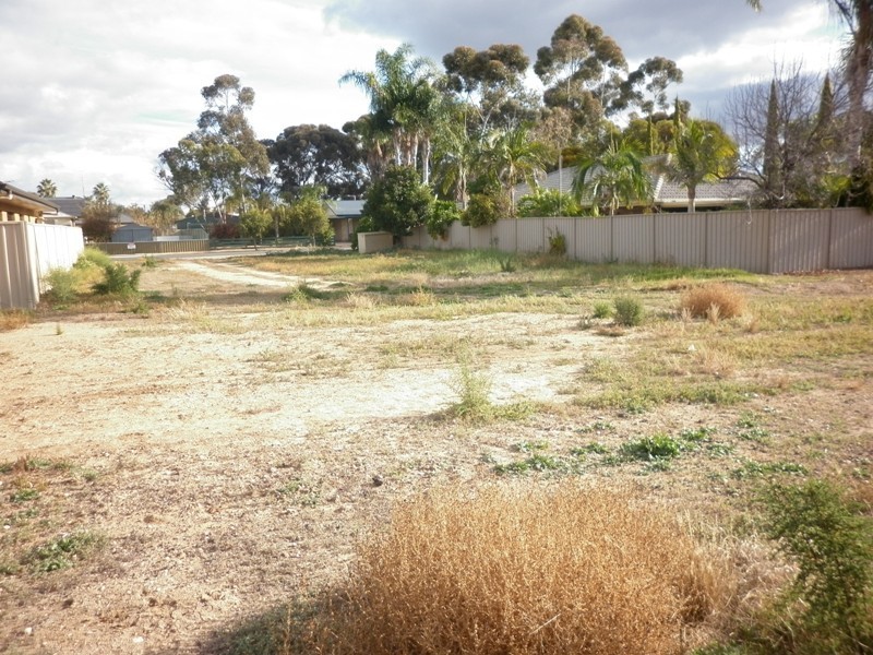 8 Railway Terrace, Renmark SA 5341