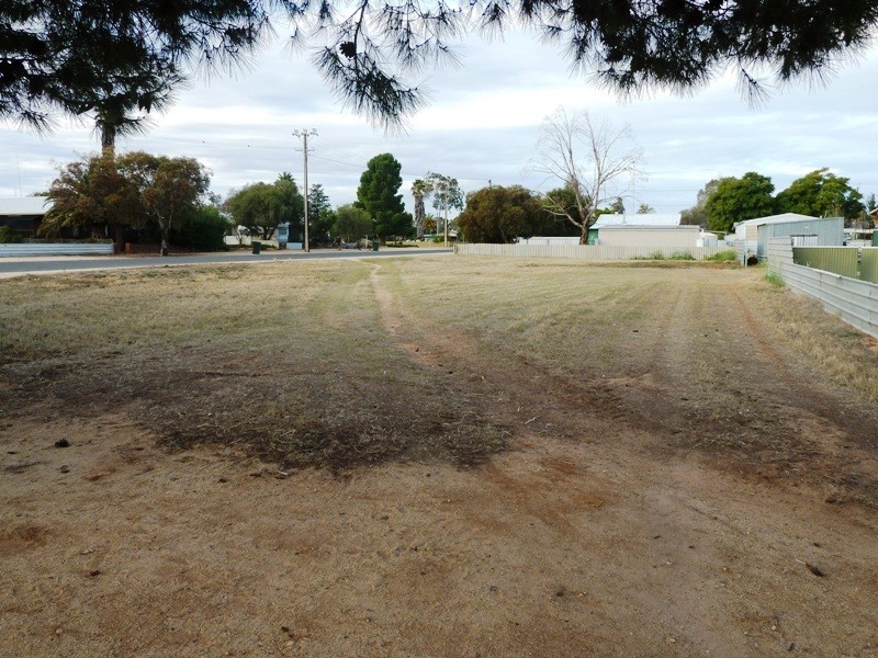 141 Paruna Road, Loxton SA 5333