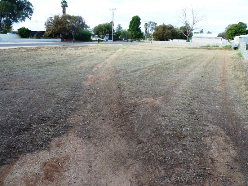 141 Paruna Road, Loxton SA 5333
