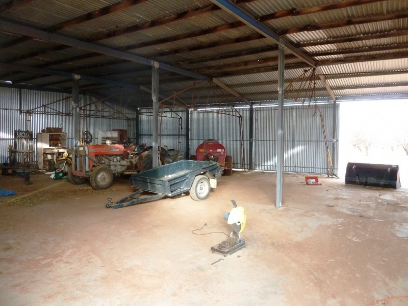 - Dorsch Avenue, Loxton SA 5333